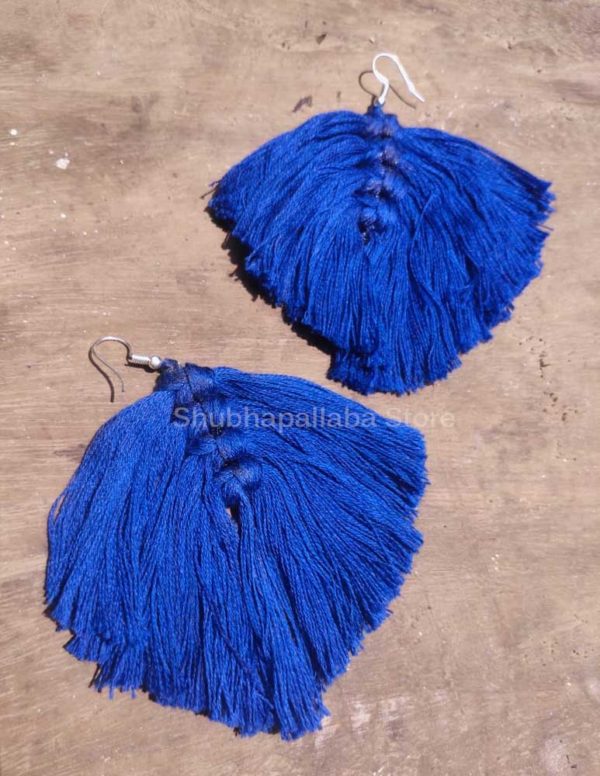 Leaf Shaped Blue Tassel Earrings